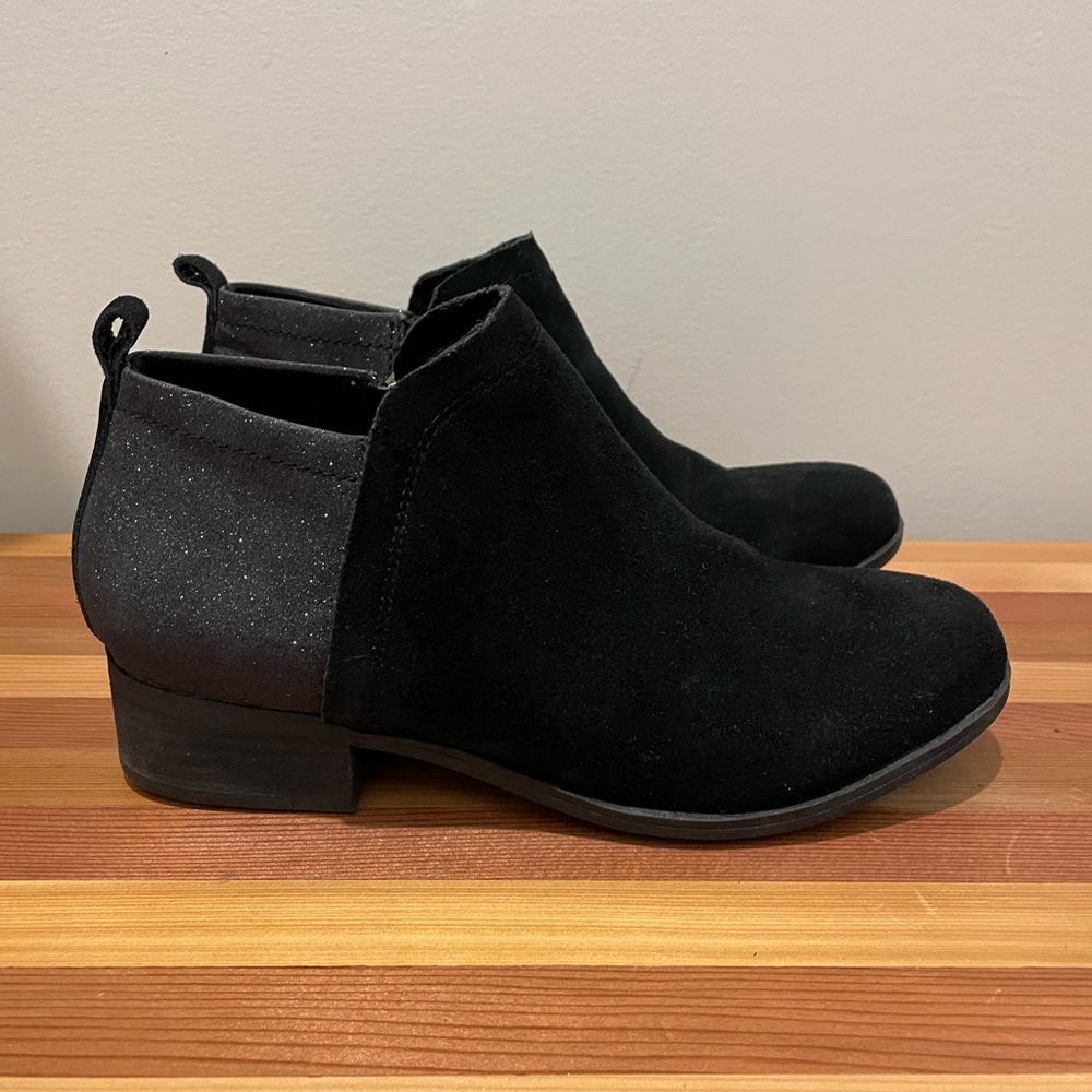 TOMS Delia Black Suede Bootie